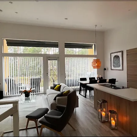 Apartmán Upea Paritalohuoneisto Laehellae Merenrantaa Espoo