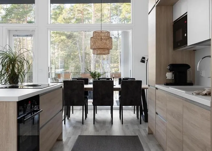 Apartament Upea Ja Hyvin Varusteltu Paritalohuoneisto Laehellae Merenrantaa