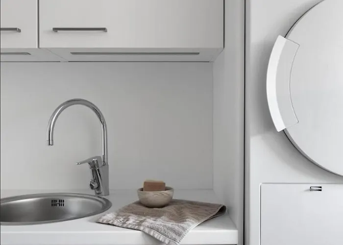 Upea Ja Hyvin Varusteltu Paritalohuoneisto Laehellae Merenrantaa Apartament Espoo