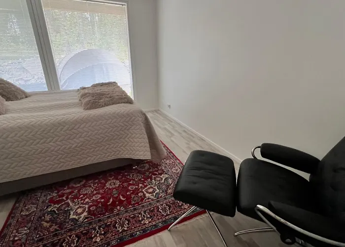 Upea Ja Hyvin Varusteltu Paritalohuoneisto Laehellae Merenrantaa Apartament *